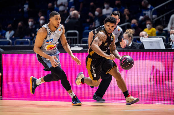 作为东部的 作为东部的