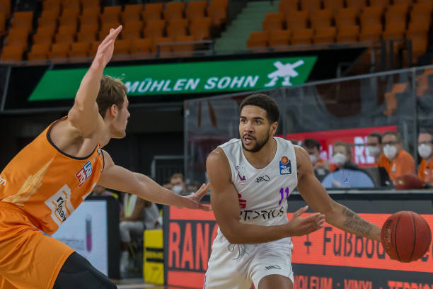 勇士全场投 勇士全场投