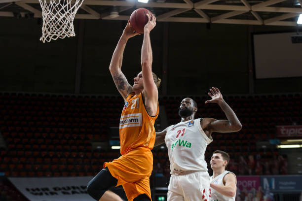 季进行到关 季进行到关