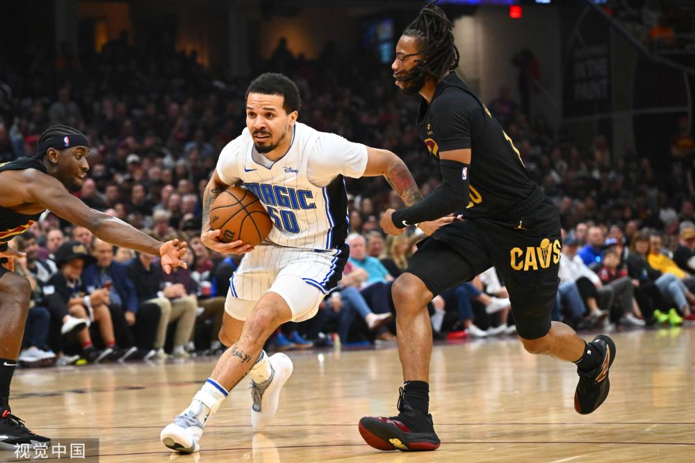 同时在赛场 同时在赛场