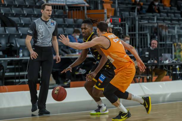 方向不断前 方向不断前